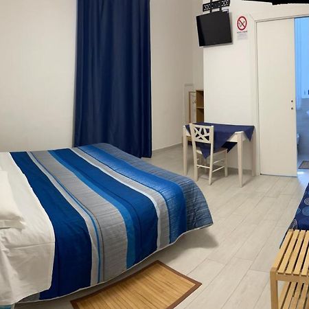 B&B Del Corso - Affittacamere Giulianova Dış mekan fotoğraf
