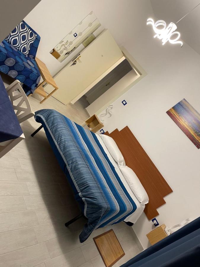 B&B Del Corso - Affittacamere Giulianova Dış mekan fotoğraf